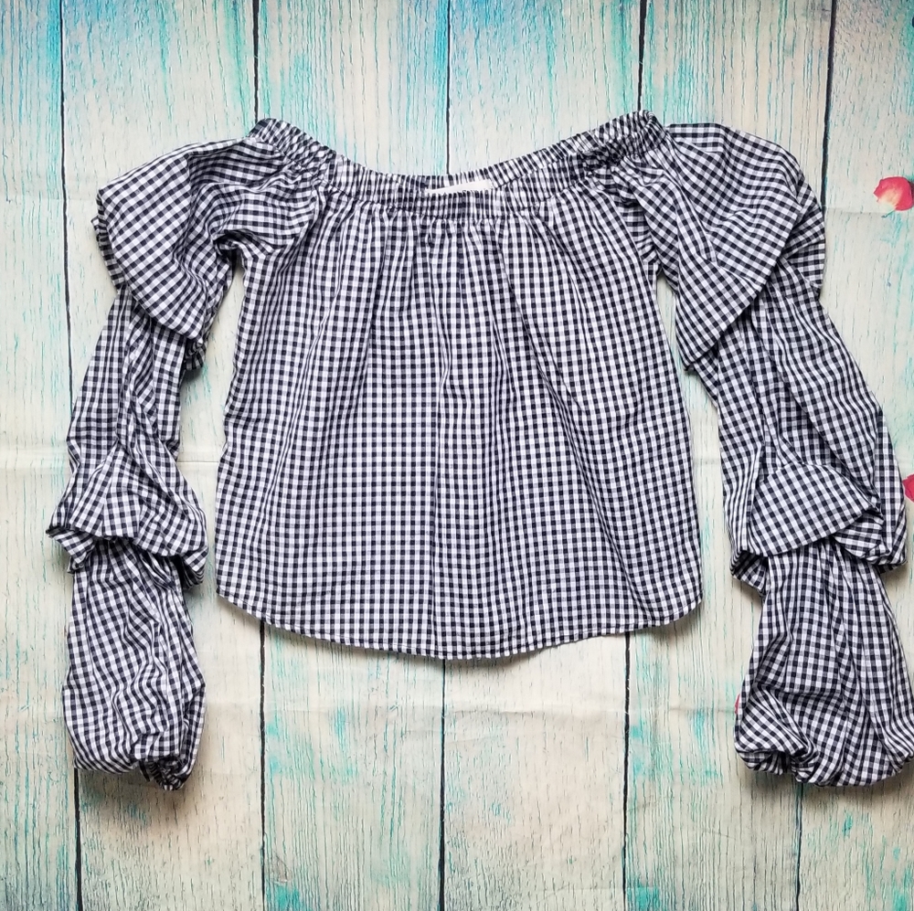 Mickey & Joey gingham off shoulder top siz…